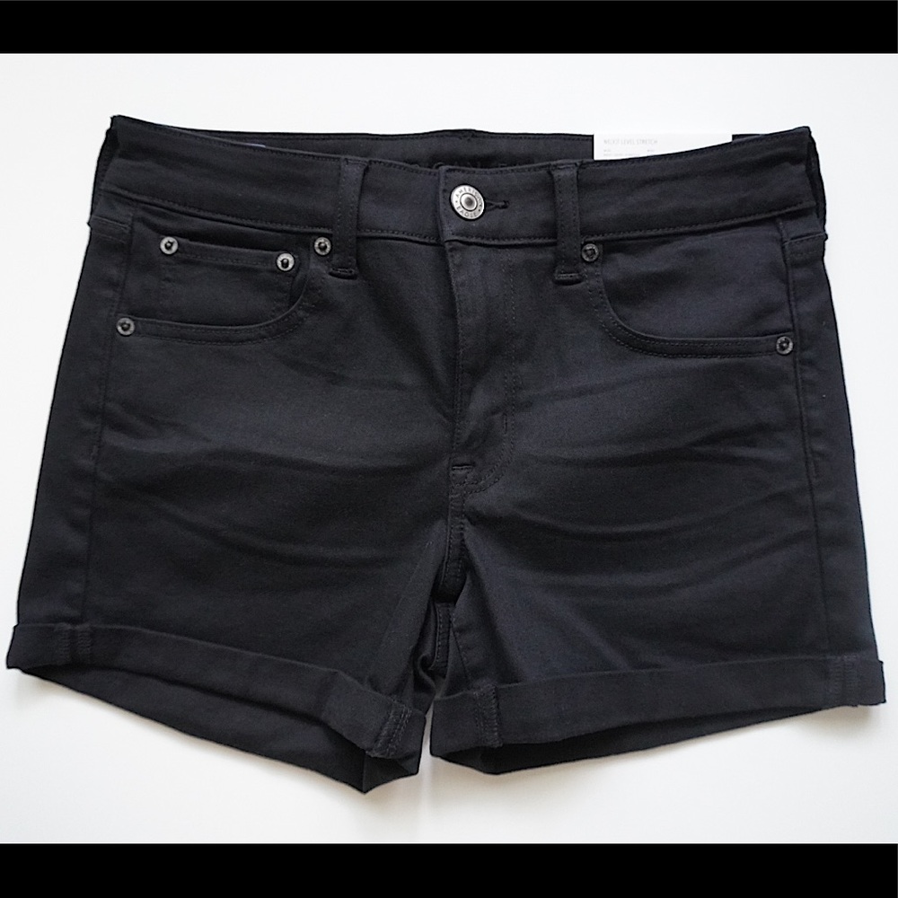 AEO Black Low Rise Midi Shorts Size 8